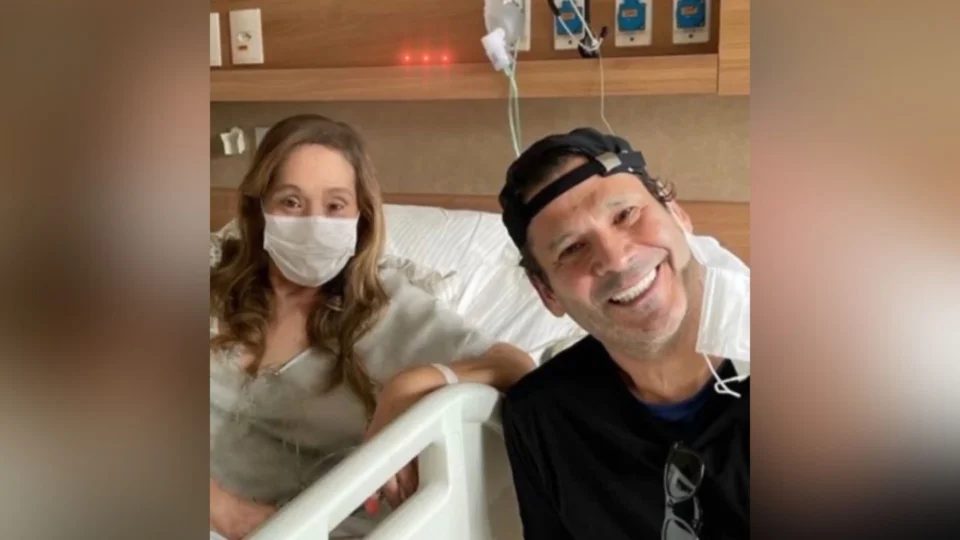 Sonia Abrão é internada em SP após descobrir pneumonia bacteriana