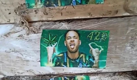 Polícia paraguaia apreende maconha com imagem de Neymar, na fronteira com o Brasil