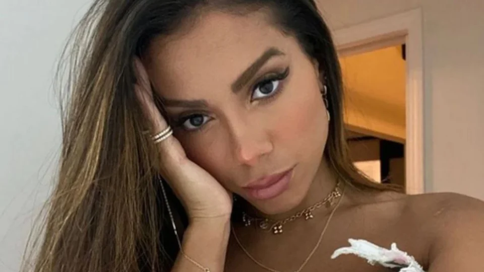 Anitta diz que mala com figurino para Rock in Rio Lisboa está perdida: ‘companhia aérea não encontra’