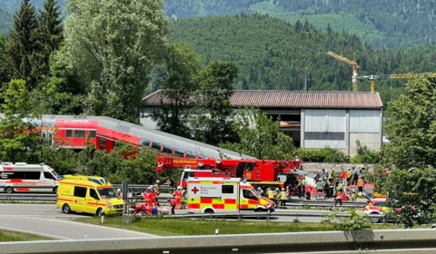 Três pessoas morrem após trem descarrilar na Alemanha
