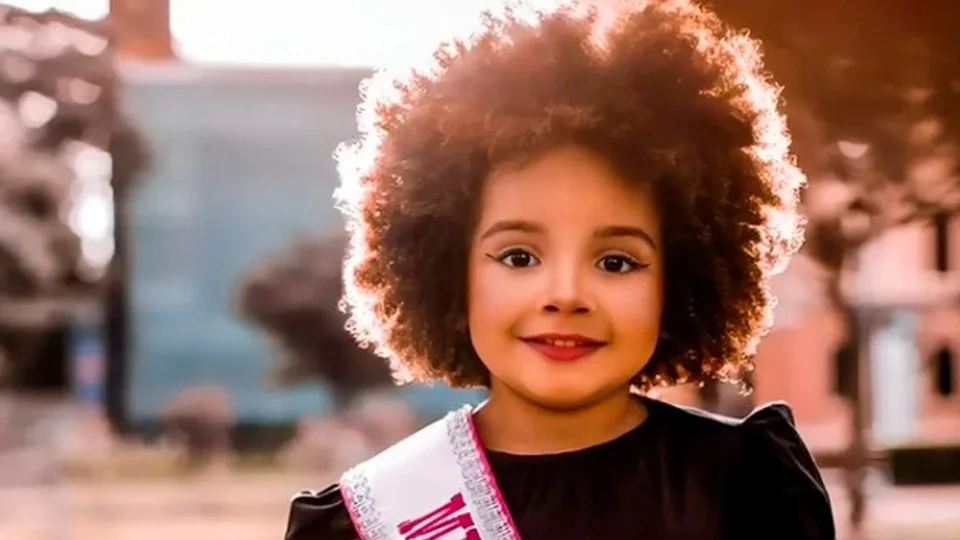 Miss Minas Gerais Kids vira alvo de ataque racista na web