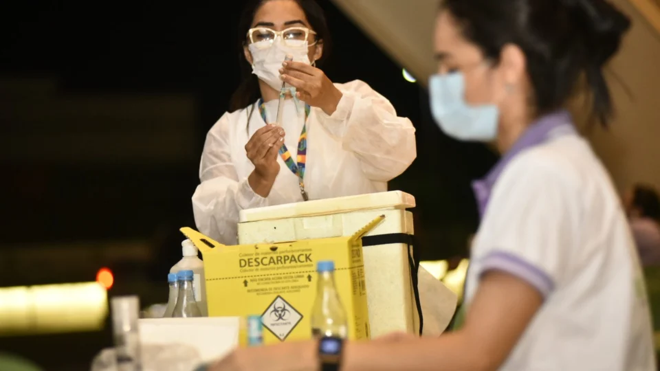 Amazonas registra 143 novos casos de Covid-19 e nenhuma morte neste sábado