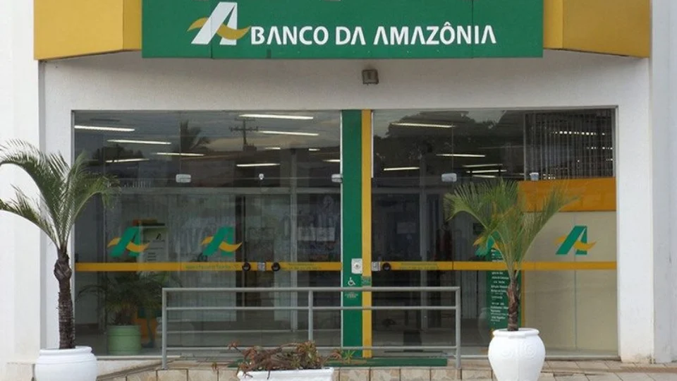 Candidatos negros e pardos aprovados no concurso do Basa são convocados; confira lista