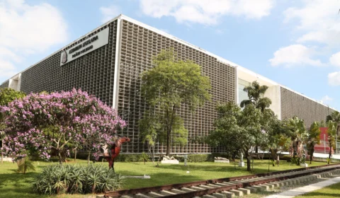 Canal do YouTube da Assembleia de SP é suspenso após exibição de vídeo negacionista da Covid