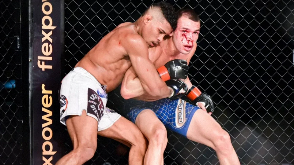 Atleta de MMA sofre AVC, é desenganado por médicos, mas tem recuperação surpreendente e volta a lutar