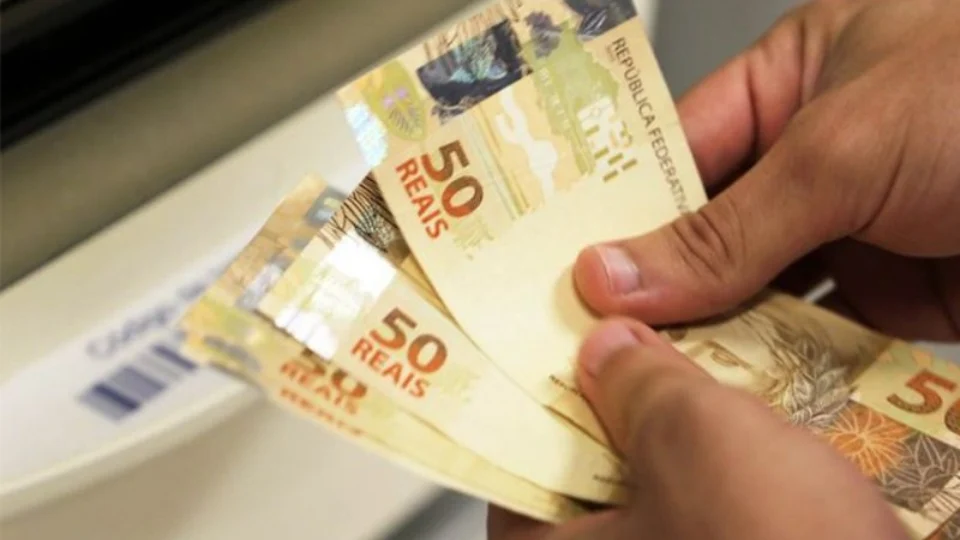 Plenário da Câmara pode votar aumento extraordinário para Auxílio Brasil
