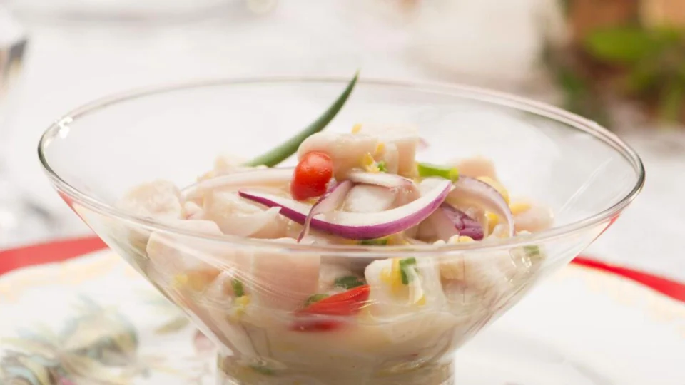 RECEITA FÁCIL: aprenda a fazer ceviche de peixe branco