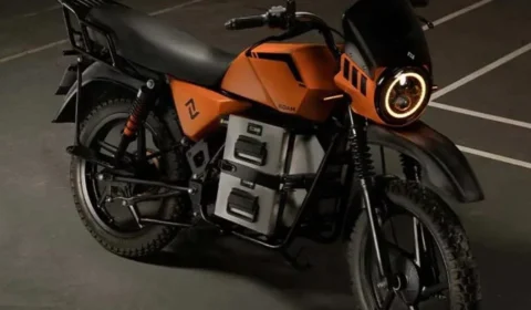 Fabricante lança moto elétrica equipada com baterias intercambiáveis