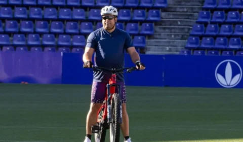 Ronaldo Fenômeno percorre mais de 500 quilômetros de bicicleta para cumprir promessa