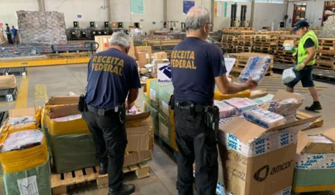 Em Manaus, Receita Federal apreende mais de R$ 1,2 milhão em mercadorias irregulares; veja fotos