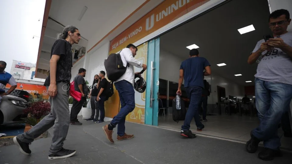 Em dois dias, concurso da Sefaz registra total de 40,6 mil faltosos, aponta FGV