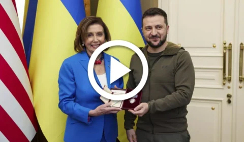 VÍDEO: Presidente da Câmara dos EUA, Nancy Pelosi faz visita surpresa a Kiev, na Ucrânia