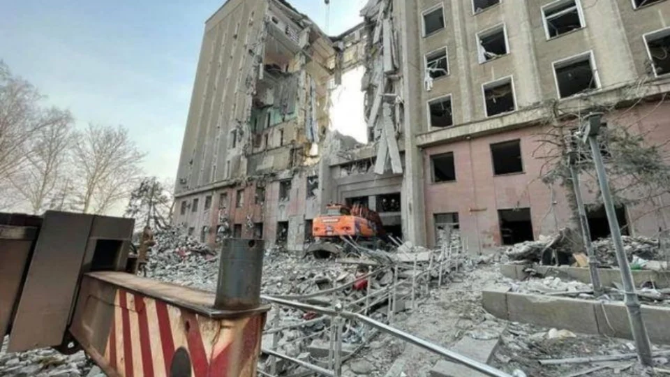 Número de mortos no ataque em Mykolaiv, na Ucrânia, sobe para 24