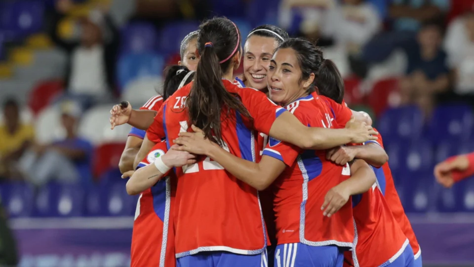 Chile vence Equador por 2 a 1 pela terceira rodada da Copa América Feminina na Colômbia
