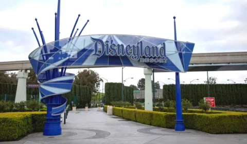 Redes sociais da Disneylândia sofrem ataque hacker na Califórnia