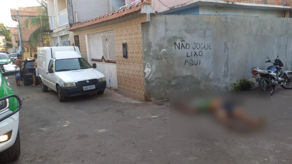 Homem é executado com tiros na cabeça no bairro Compensa, Zona Oeste de Manaus