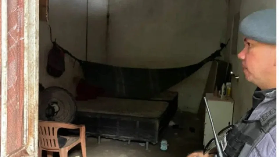 Crianças são encontradas abandonadas em residência na Zona Leste de Manaus