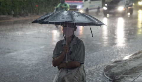 Pesquisa revela que água de chuva  está contaminada com ‘poluentes eternos’ no mundo todo