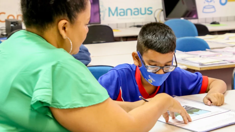 Semed divulga lista de selecionados em PSS para assistentes voluntários de alfabetização em Manaus