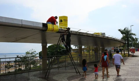 Marquise do anfiteatro da Ponta Negra, em Manaus, passa por reparos