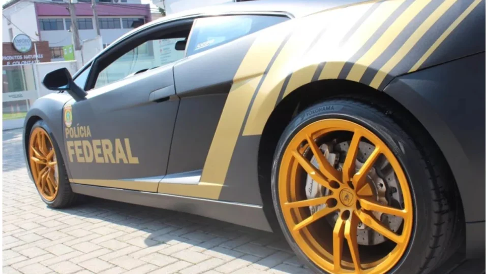 Lamborghini do ‘Rei do Bitcoin’ usada pela PF é leiloada por R$ 845 mil, no Paraná