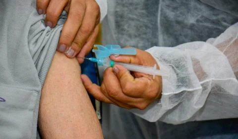 Manaus terá 88 pontos de vacinação contra Covid-19 nesta segunda-feira