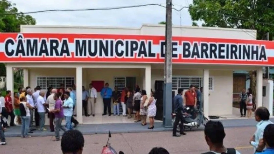 No AM, Câmara Municipal de Barreirinha autoriza reajuste salarial de até 100% para servidores