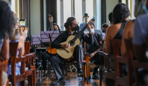 Liceu Claudio Santoro abre audições para Orquestra e Camerata de Violões, em Manaus