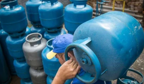 Preço do gás de cozinha chega a R$ 150 em alguns estados brasileiros