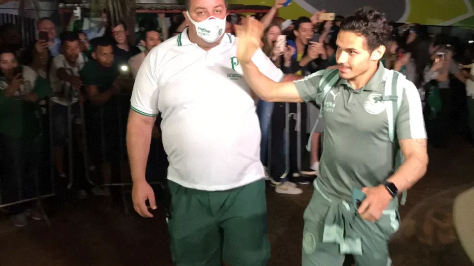 Palmeiras já está em Londrina onde enfrenta Juazeirense da Bahia pela terceira fase da Copa do Brasil