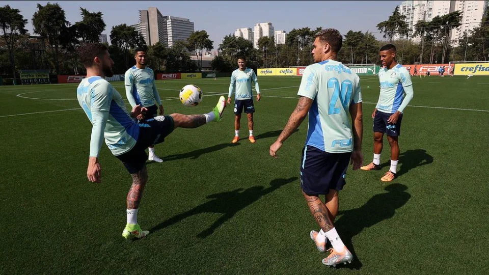 Palmeiras inicia trabalho visando duelo com Ceará pela 20ª rodada do Campeonato Brasileiro