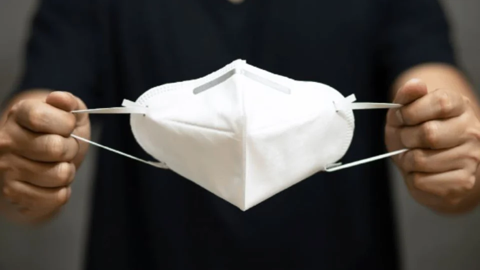 Decreto que recomenda fim da obrigatoriedade do uso de máscara em qualquer ambiente no AM é publicado