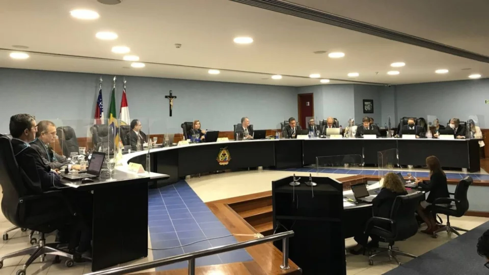 Ex-gestor de Presidente Figueiredo é multado em R$ 341 mil pelo TCE-AM