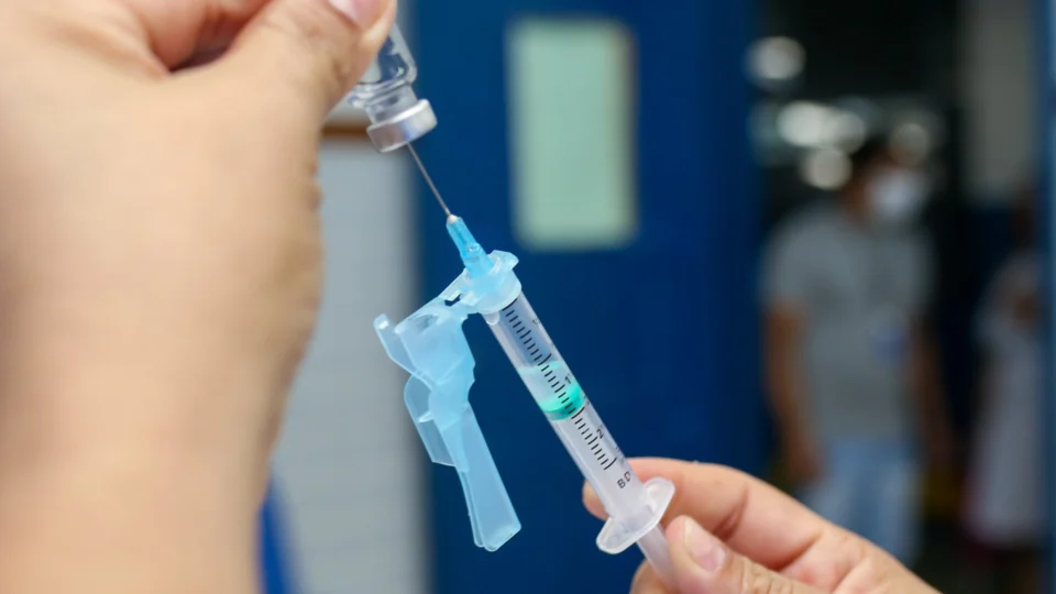 Covid-19: confira pontos de vacinação para adultos e crianças nesta quinta-feira, em Manaus