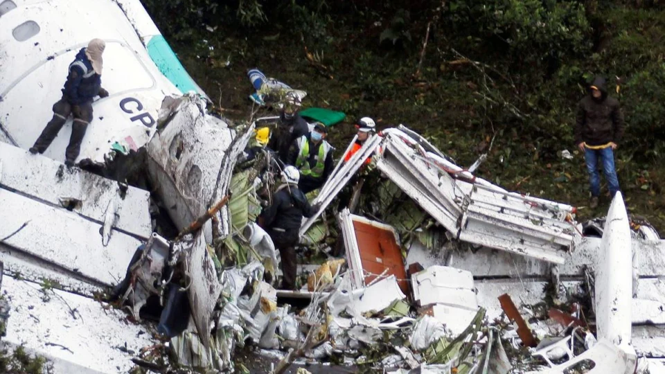Famílias das mais de 70 vítimas do acidente aéreo com avião da Chapecoense irão receber mais US$ 10 milhões de ‘fundo humanitário’