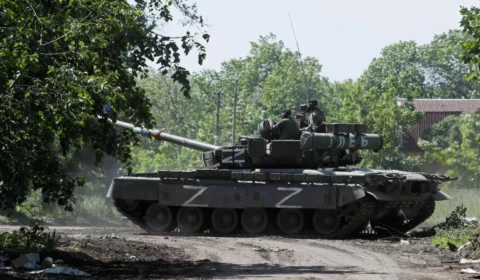 Soldados ucranianos são expulsos de Severodonetsk por tropas russas