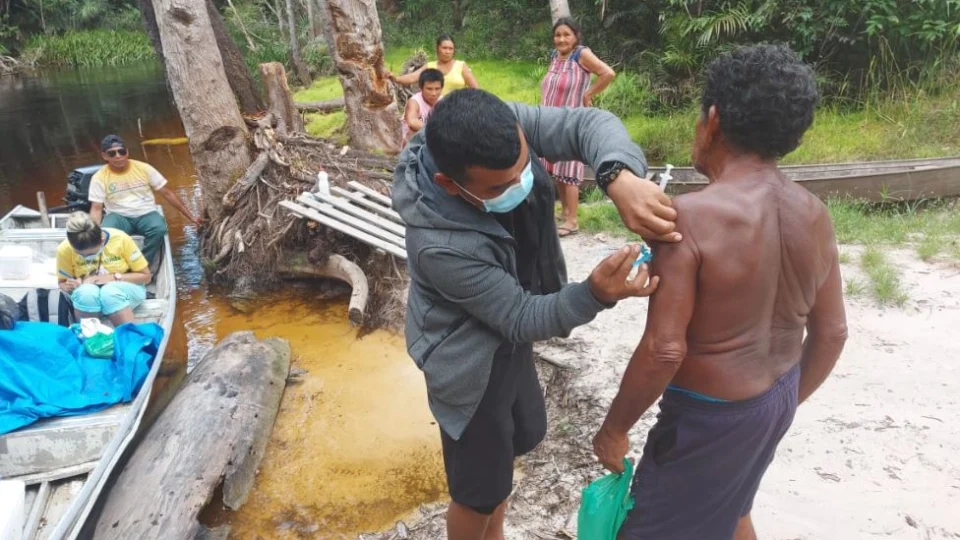 Com dispensa de licitação, Distrito Sanitário Indígena de Parintins-AM deve adquirir por R$ 1,22 milhão serviço de locação de embarcação fluvial