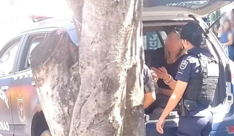 Mulher é presa suspeita de esfaquear marido e sogros após descobrir traição em SP