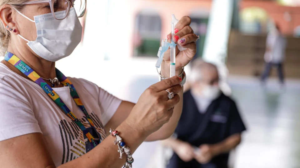 Covid-19: confira pontos de vacinação para adultos e crianças nesta quarta-feira, em Manaus