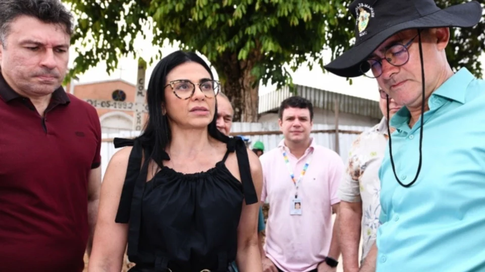 David Almeida anuncia retorno de Shádia Fraxe ao cargo de secretária de saúde, em Manaus