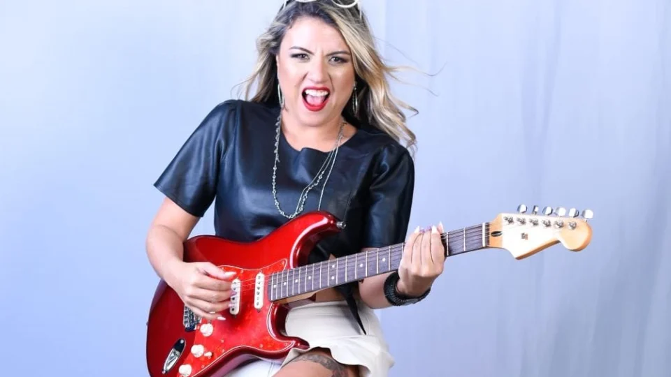 Bella Queiroz se apresenta em ‘Uma noite horripilante’, em Manaus