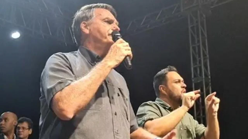Bolsonaro diz que pretende manter Auxílio Brasil de R$ 600 em 2023 caso seja reeleito