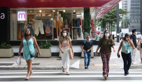 Covid-19: Brasil registra 181 óbitos e 16,7 mil casos em 24 horas