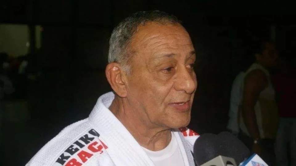 ‘Enciclopédia do jiu-jítsu’, Mestre Osvaldo Alves morre aos 83 anos em hospital no RJ