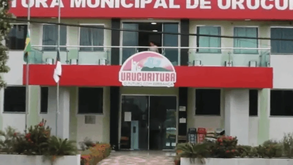 Justiça determina exoneração de 4 servidores em Urucurituba-AM