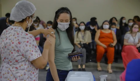 Covid-19: confira pontos de vacinação para adultos e crianças nesta terça-feira, em Manaus