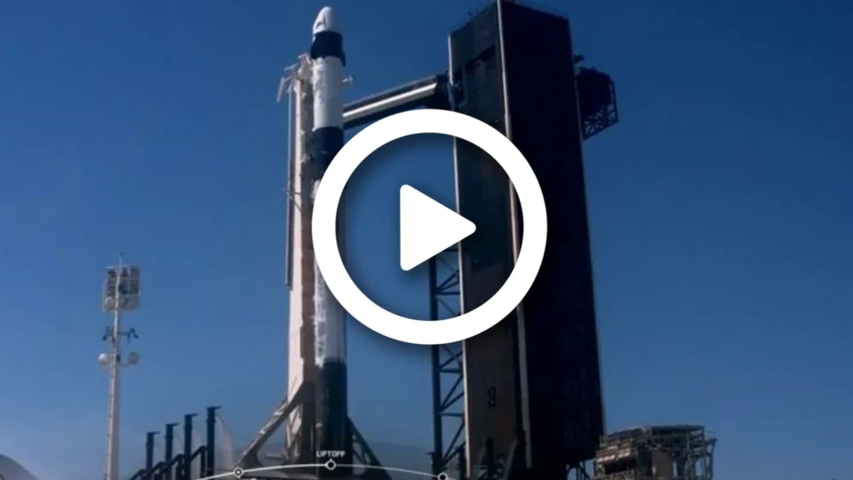 VÍDEO: espaçonave Crew Dragon realiza 1° voo 100% comercial para Estação Espacial Internacional