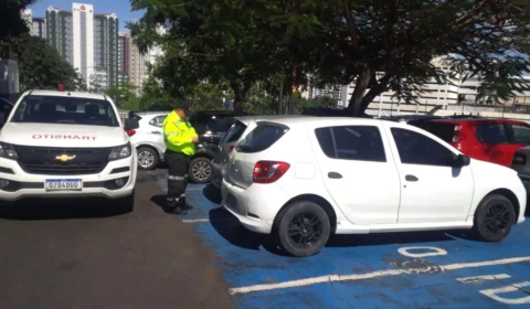 IMMU reforça o uso da credencial em estacionamento para idosos e deficientes, em Manaus