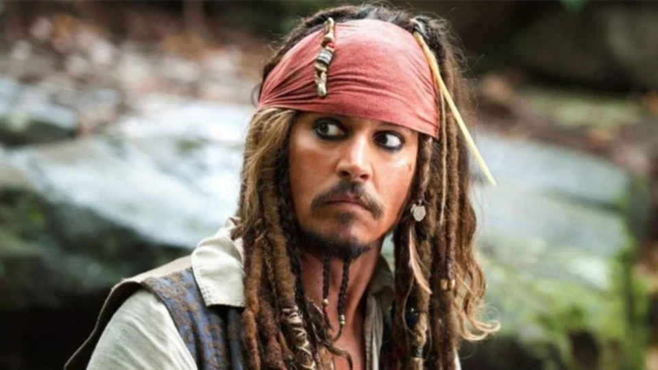 Johnny Depp pode voltar à franquia ‘Piratas do Caribe’