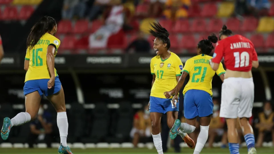 Com facilidade Brasil vence Paraguai por 2 a 0, vai à final da Copa América e garante vaga no Mundial de 23 e Olímpiadas em 24